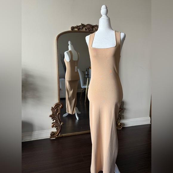 Vici Tan Sheath Maxi Dress Square Neck Sleeveless - Picture 2 of 2